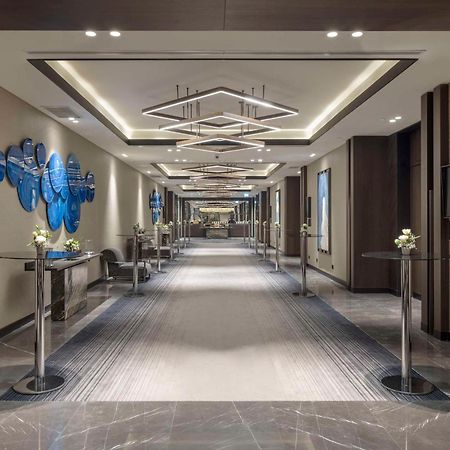 ホテル Doubletree By Hilton シャンルウルファ エクステリア 写真