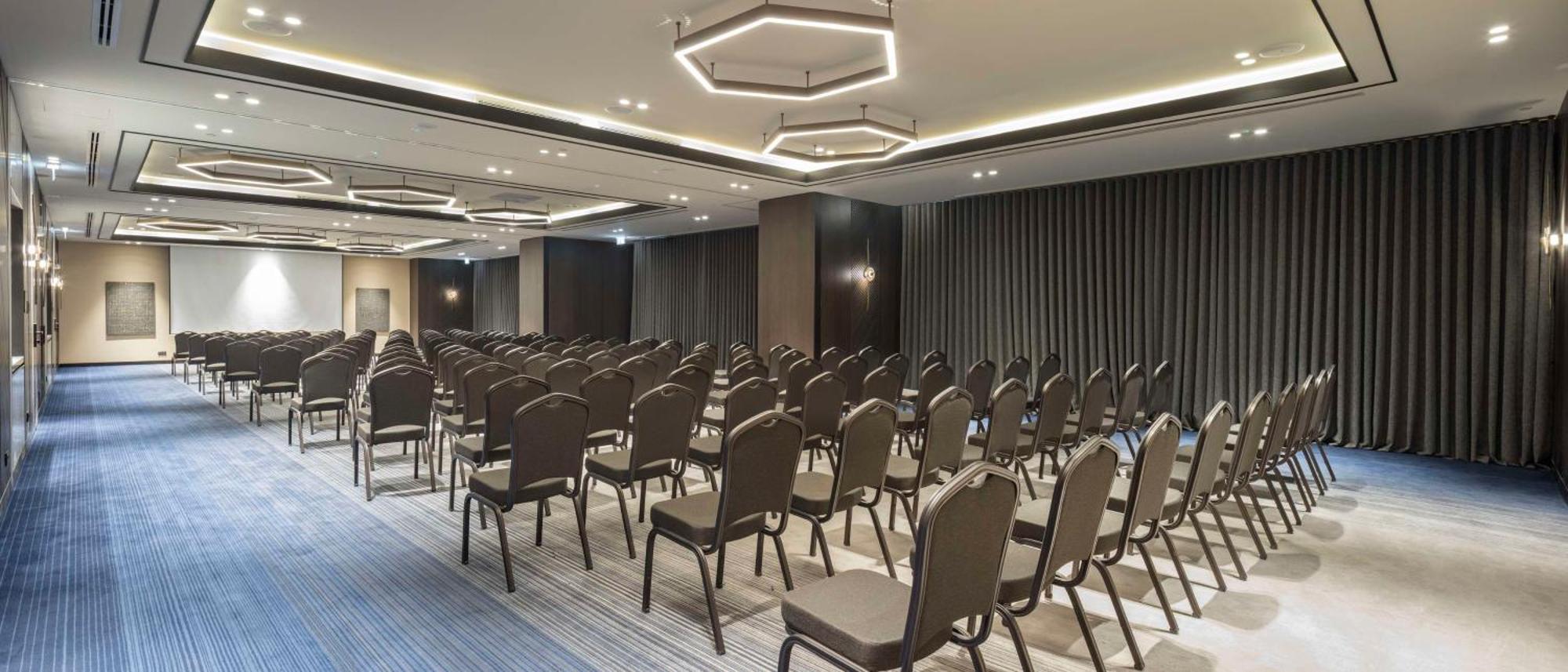 ホテル Doubletree By Hilton シャンルウルファ エクステリア 写真