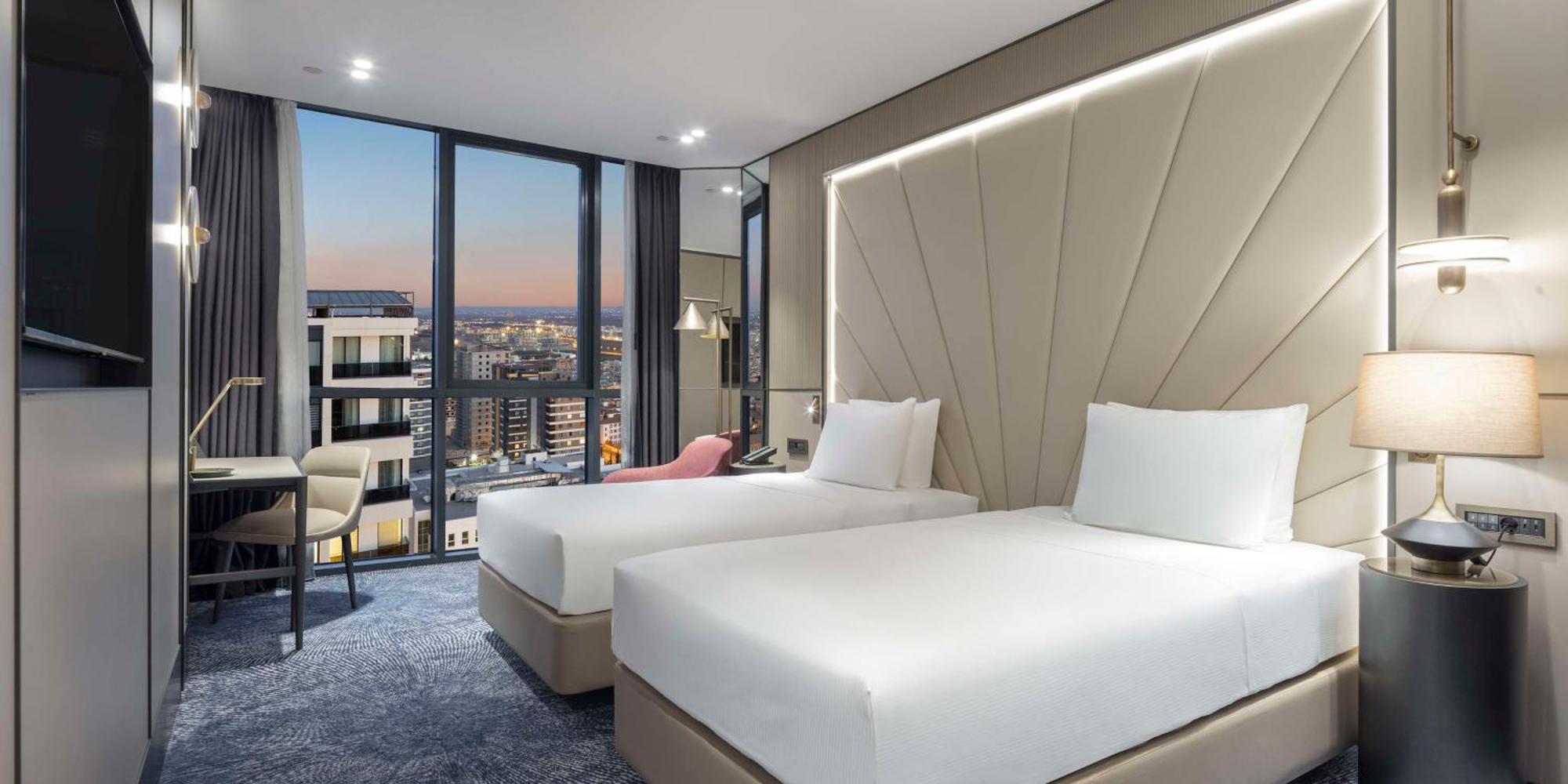 ホテル Doubletree By Hilton シャンルウルファ エクステリア 写真