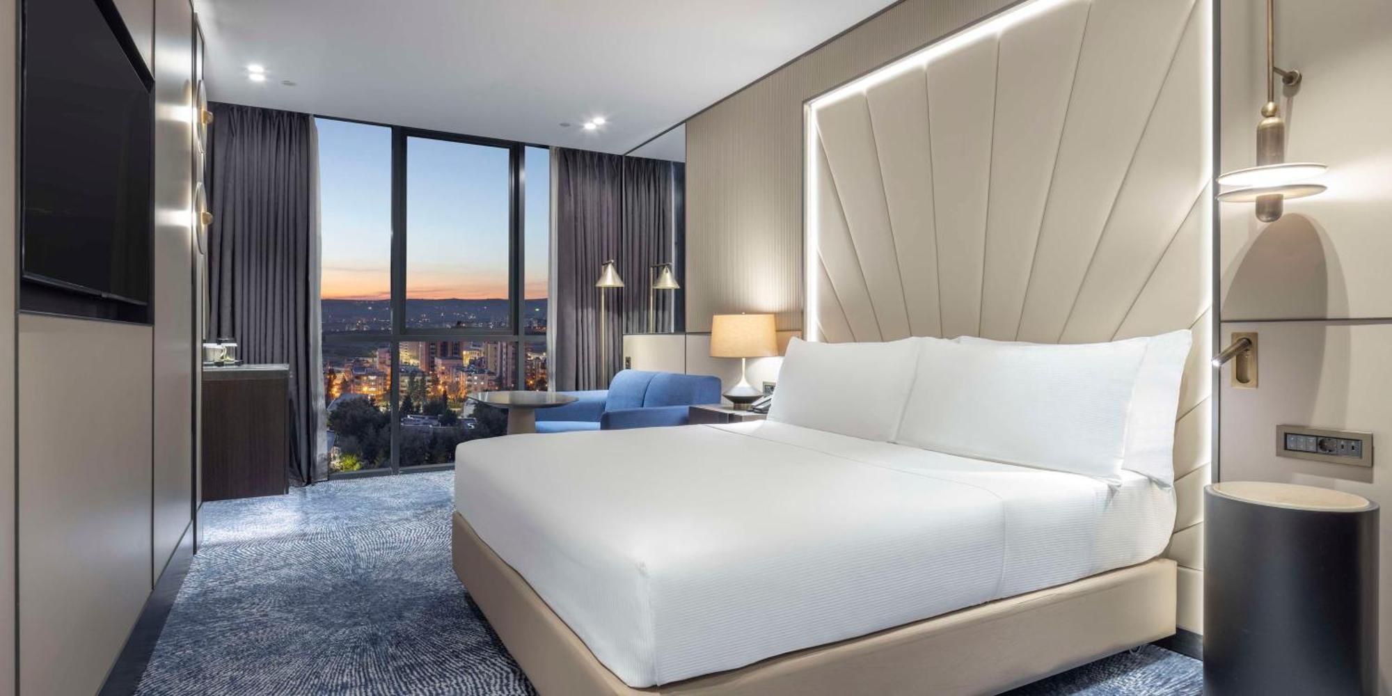 ホテル Doubletree By Hilton シャンルウルファ エクステリア 写真