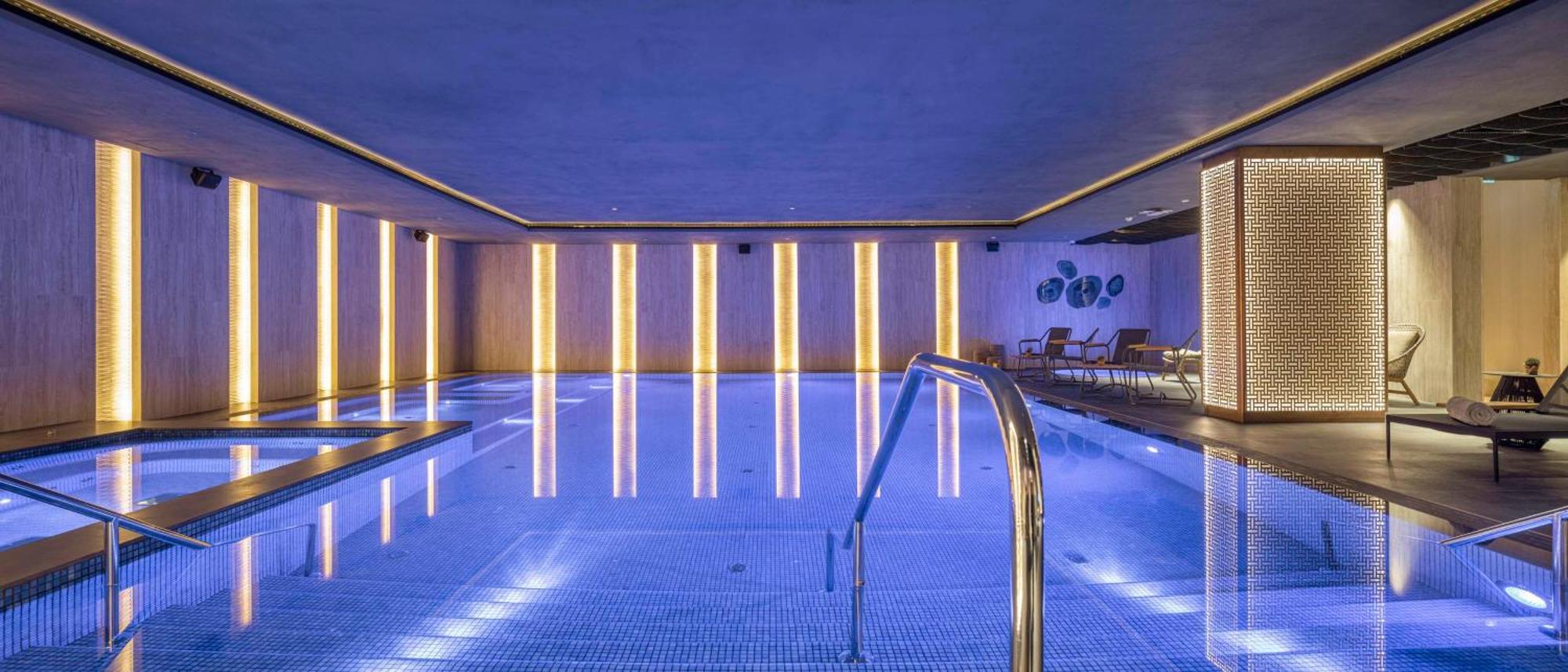 ホテル Doubletree By Hilton シャンルウルファ エクステリア 写真